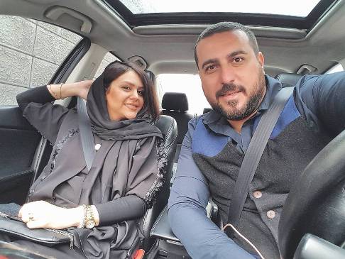 محسن کیایی و همسرش