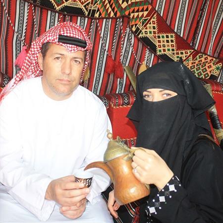 سرمربی فولاد و همسرش