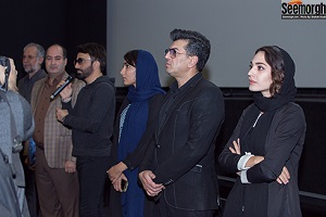 اکران مردمی غیرمجاز: تصاویر حضور بازیگران و هنرمندان