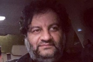 مهراب قاسم خانی: اینا دیگه كلاً حیا رو بوسیدن ! + واکنش باران کوثری و پرستو صالحی