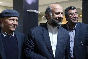 مهدویان بودجه فیلمهایش را از کجا می آورد؟/نشست گروهی از مستندسازان با رئیس سازمان سینمایی