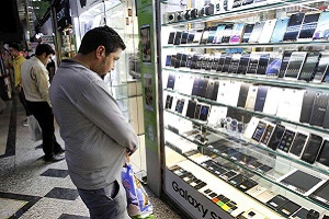 کاهش ۱۵ درصدی قیمت گوشی تلفن‌همراه
