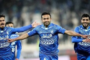 شوک به آبی ها: مذاکره امید ابراهیمی با الاهلی قطر