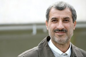 آقای مایلی کهن شما اجنبی پرست هستید نه ما