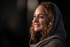 عکس: تبلیغ مهناز افشار برای بازی تیم ملی فوتبال بانوان