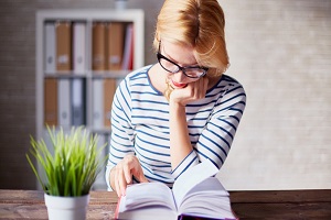 پیشنهاد کتاب خوب و جذاب برای هوای بهاری