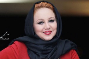 تبلیغ ویژه بهنوش بختیاری برای سالن زیبایی دوستش! عکس