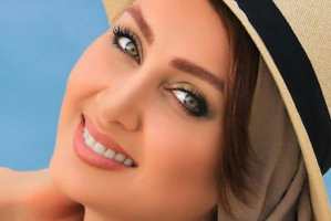 خانم بازیگر 37 ساله در حال تمرین در باشگاه! عکس