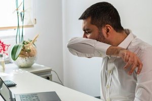 صدا سرفه خود را به این سایت بدید تا متوجه شدید کرونا دارید یا خیر!
