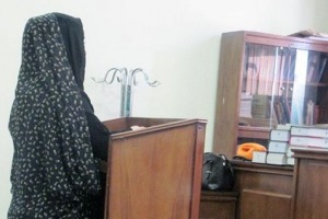 دختر جوان: من بی‌ گناه هستم، مادرم را نکشته‌ ام!