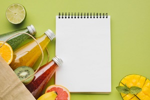 دتاکس یا آب طعم دار چیست؟ خواص دتاکس برای تابستان