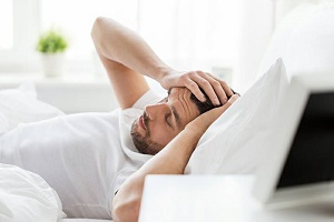 علت سردردهای صبحگاهی را می‌دانید؟