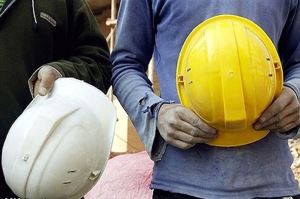 افزایش ۱۰درصدی حقوق کارگران غیر قانونی است