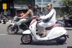 رانندگی زنان با موتور برقی هم ممنوع