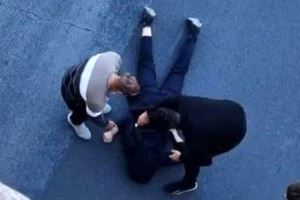 دختر 18 ساله خودش را از روی پل به پایین پرت کرد