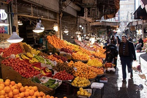 خرید میوه شب عید دانه ای شد