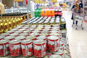 تن ماهی و رب گوجه فرنگی کمیاب شد 