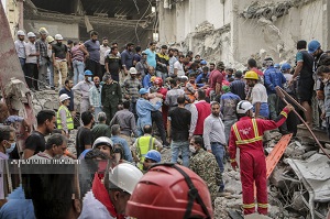 بازداشت 13 نفر در حادثه ساختمان متروپل