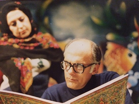 سیروس قهرمانی در فیلم گامی در مسیر