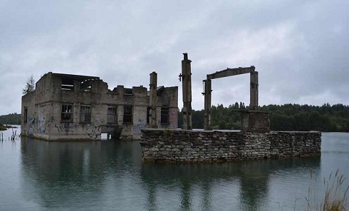 زندان مخوف زیر آب در استونی زندان مخوف زیر آب در استونی