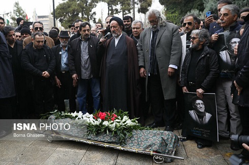 تشییع حسین محب اهری,هنرمندان در مراسم تشییع,حسین محب اهری,درگذشت حسین محب اهری,عکس بازیگران در مراسم تشییع