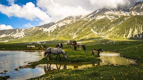 مناظر زیبای ابروتزو در جنوب ایتالیا مناظر زیبای ابروتزو در جنوب ایتالیا