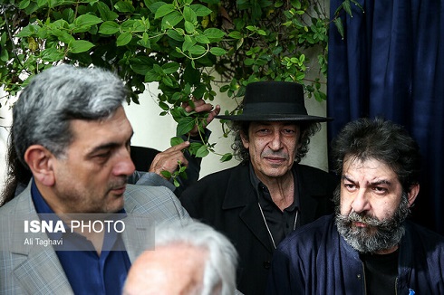 نادر مشایخی در مراسم رونمایی از خیابان جمشید مشایخی نادر مشایخی در مراسم رونمایی از خیابان جمشید مشایخی