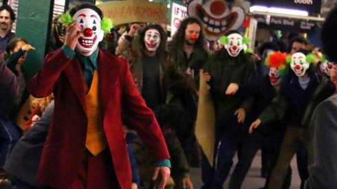 شخصیت عجیب جوکر در فیلم عجیب ترین کارهای جوکر Joker,چرا جوکر عجیب است
