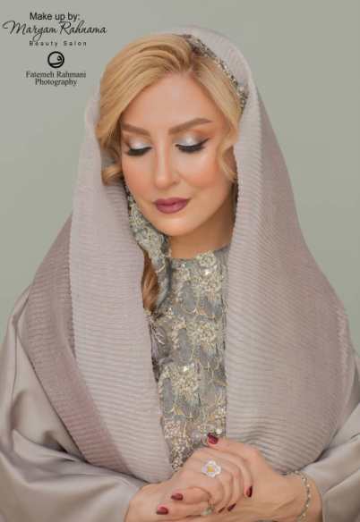 عکس جدید مرجانه گلچین به عنوان مدل آرایشی عکس جدید مرجانه گلچین به عنوان مدل آرایشی