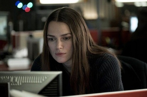 کیرا نایتلی Keira Knightley در نقش تایپیست اداره پلیس کیرا نایتلی Keira Knightley در نقش تایپیست اداره پلیس