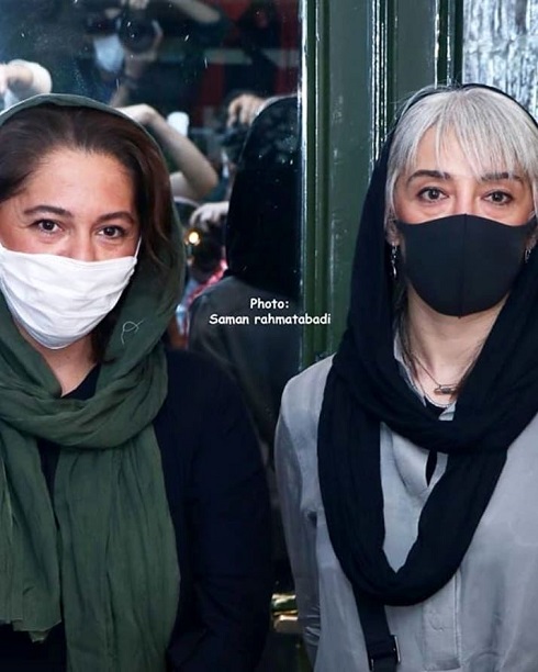 مستانه مهاجر و پانته آ پناهی ها در نمایشگاه هادی کاظمی مستانه مهاجر و پانته آ پناهی ها در نمایشگاه هادی کاظمی