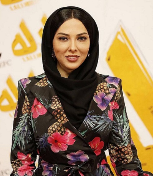 لباس خاص لیلا اوتادی در اکران فیلم