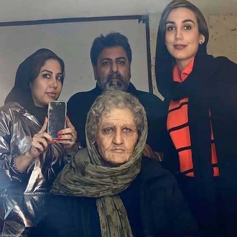 گریم باران کوثری در پشت صحنه ملکه گدایان