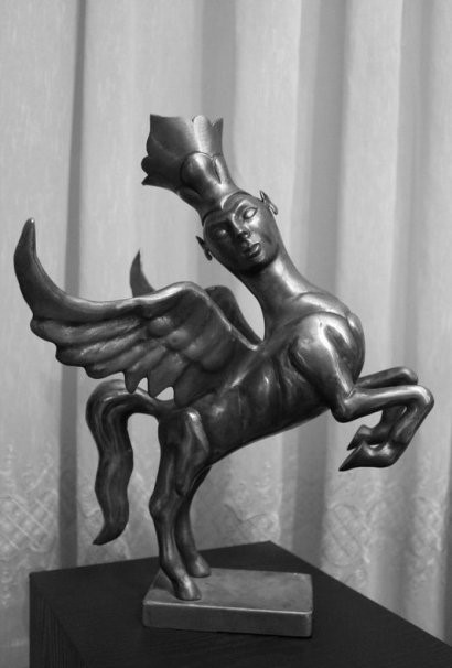 براق دست‌ساز,فلسفه هر کدام از موجودات روی عَلم, ذوالجناح, شیر, طاووس, اژدها, بُراق و... چیست؟+ تصاویر 