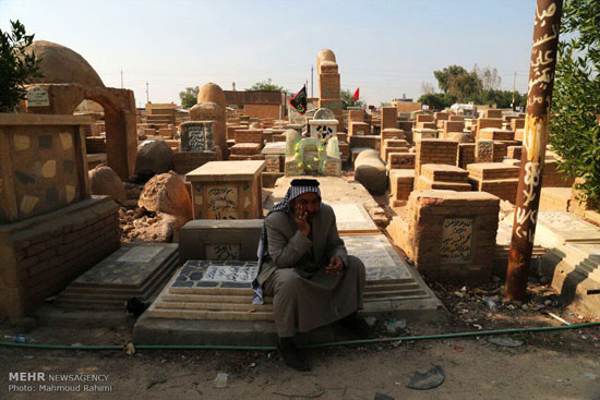 عکس: قبرستان وادی الاسلام
