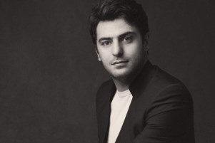چله نشینی شب یلدا با اجرای علی ضیا !