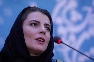 لیلا حاتمی:من خبرنگار ها را ادب می کنم + فیلم
