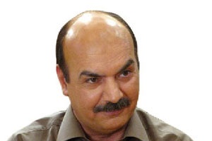 بیچارگی ایرج طهماسب به خاطر آقای مجری!