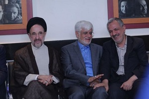 تصاویر حضور محمد خاتمی و عارف و ...در اکران خصوصی فصل نرگس