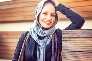 مهناز افشار نان به نرخ روز میخورد؟! حمایت از مشایی و حالا حمایت از...!!!