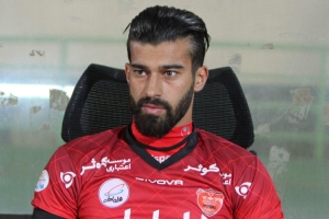 پرسپولیس رامین رضاییان را از بازی در اوستنده محروم کرد