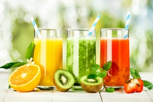 آبمیوه های طبیعی را چگونه تشخیص دهیم؟