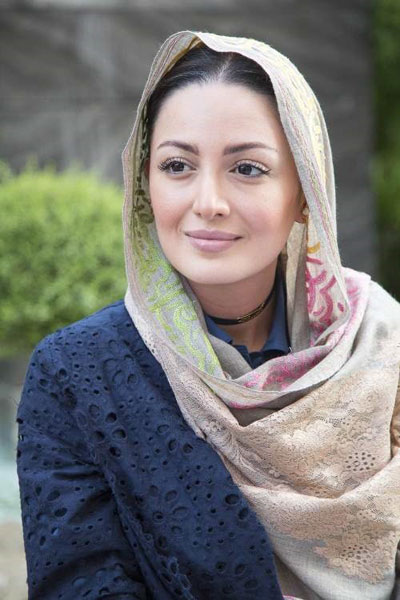 شیلا خداداد در رونمایی از "دندون طلا"