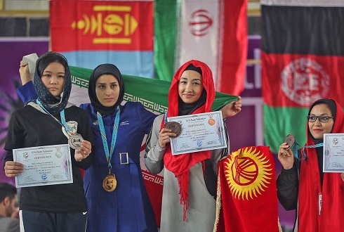 عکس حجاب ورزشکار زن خارجی در ایران