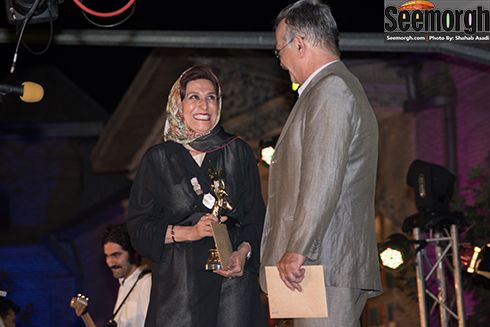 چهره خندان فاطمه معتمدآریا در کنار مهدی فخیم زاده در جشن خانه سینما
