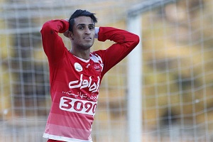 مهاجم پرسپولیس داماد می شود
