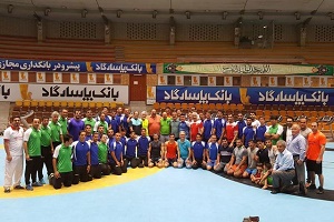مایلی کهن و بازیگران در تمرین تیم ملی کشتی فرنگی + تصاویر