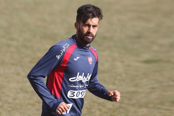 عذرخواهی رضاییان از برانکو و هواداران پرسپولیس در برنامه زنده