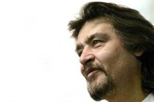 یک گفتگوی خانوادگی با رضا رویگری، به همراه عروس، همسر و نوه‌اش!