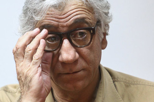 مسعود رایگان: مسئولان تلویزیون مثل مردم سریال‌های ماهواره را ببینند